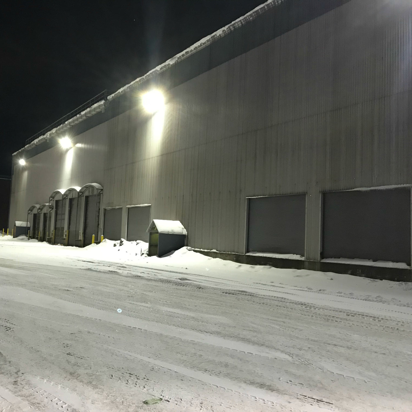 Sports Light Fixtures Withstand -30C Temperatures at Westburne Distribution Center